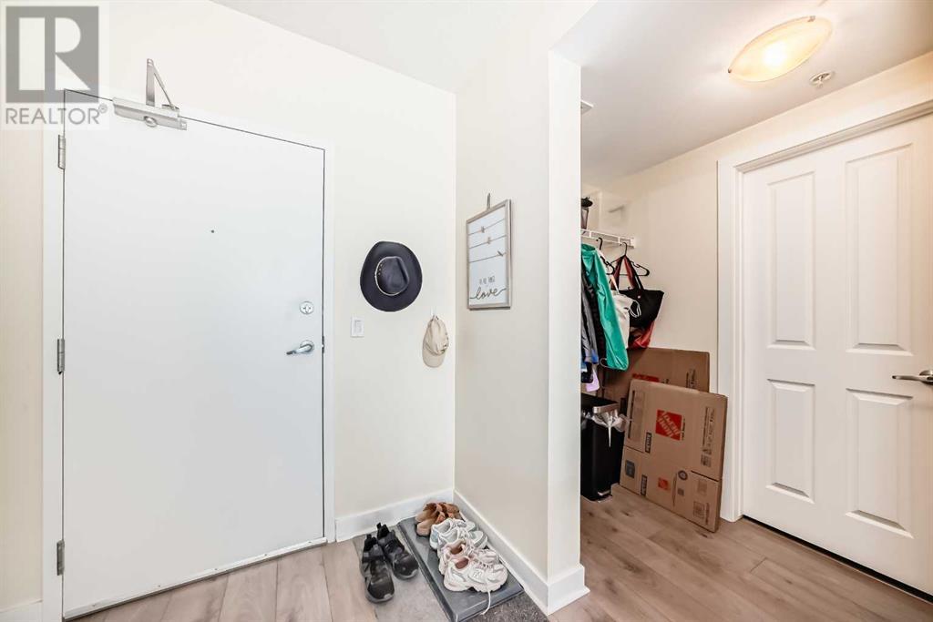 Single Family House for Sale in   brentwood Common NW Brentwood Calgary 