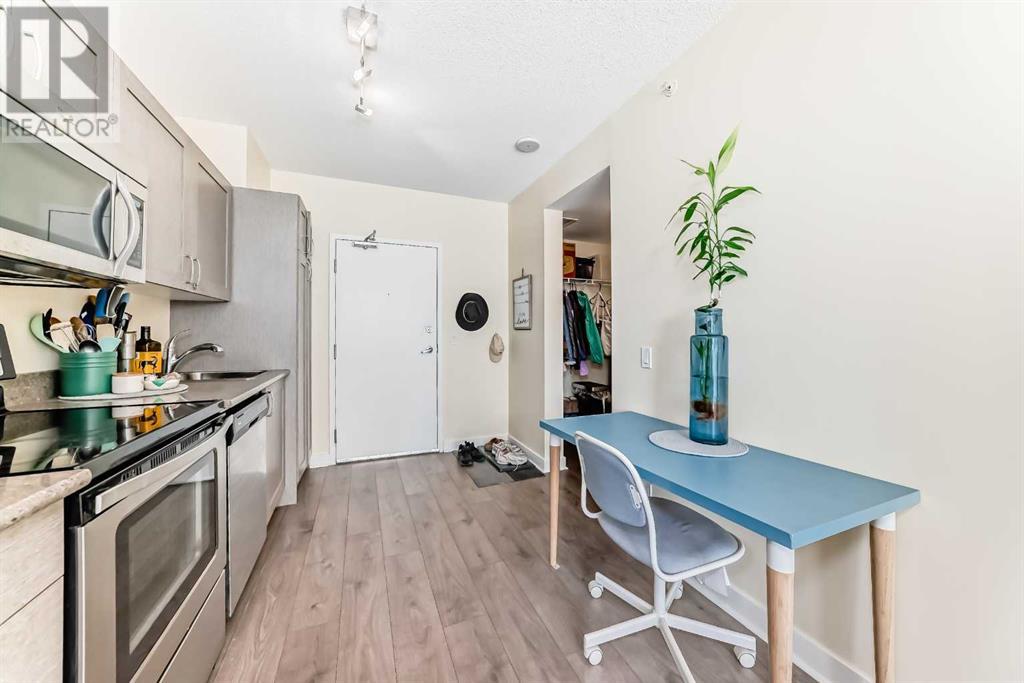 Single Family House for Sale in   brentwood Common NW Brentwood Calgary 