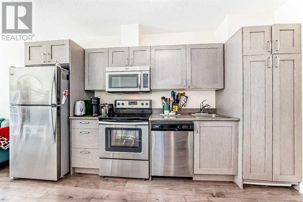 Single Family House for Sale in   brentwood Common NW Brentwood Calgary 