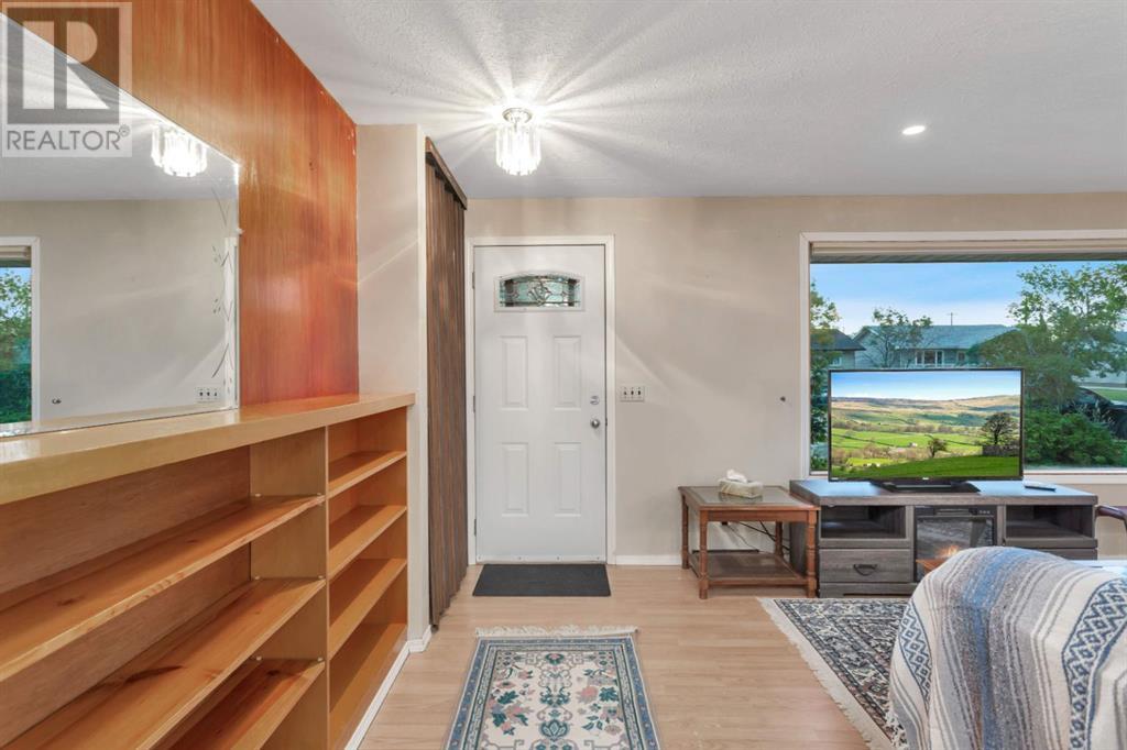 Single Family House Bungalow for Sale in   Street Parkdale Stettler 