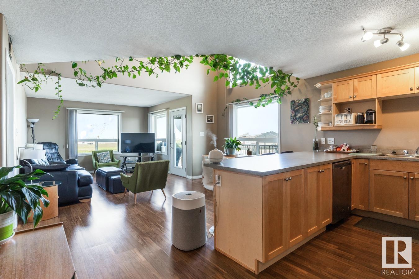 Photo 3 of 1325 9363 Simpson Dr Nw, Edmonton AB