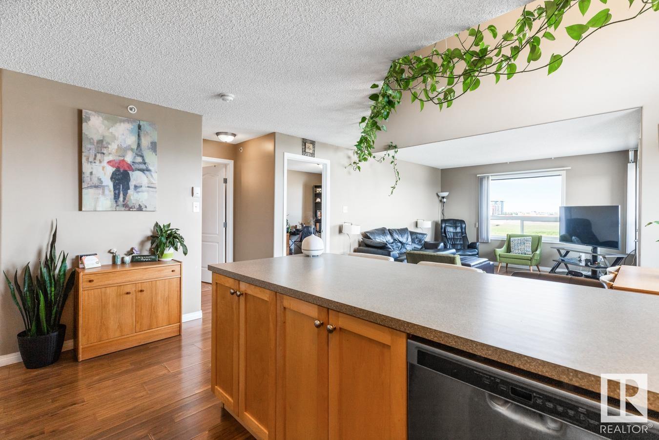 Photo 8 of 1325 9363 Simpson Dr Nw, Edmonton AB