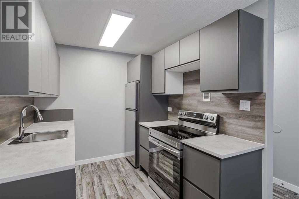 Single Family House for Sale in C   Avenue SW Cliff Bungalow Calgary 