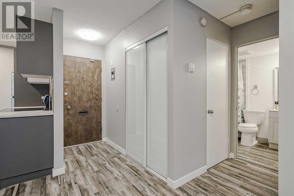 Single Family House for Sale in C   Avenue SW Cliff Bungalow Calgary 