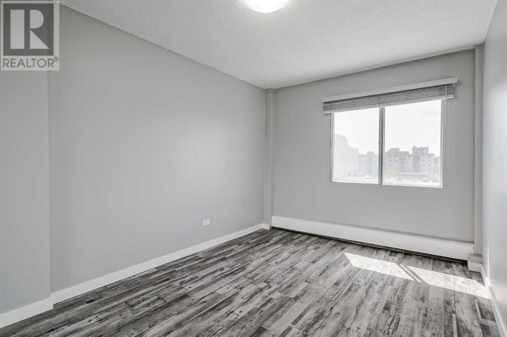 Single Family House for Sale in C   Avenue SW Cliff Bungalow Calgary 