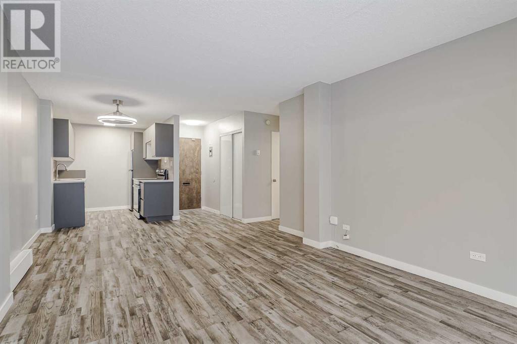 Single Family House for Sale in C   Avenue SW Cliff Bungalow Calgary 