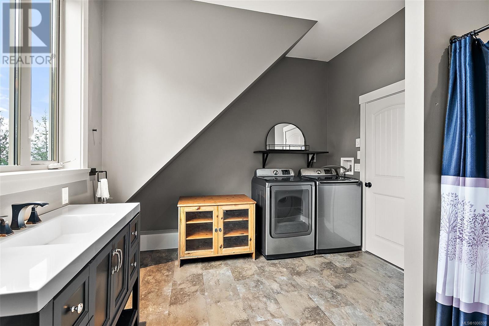 1490 Finlayson View Pl, Shawnigan Lake