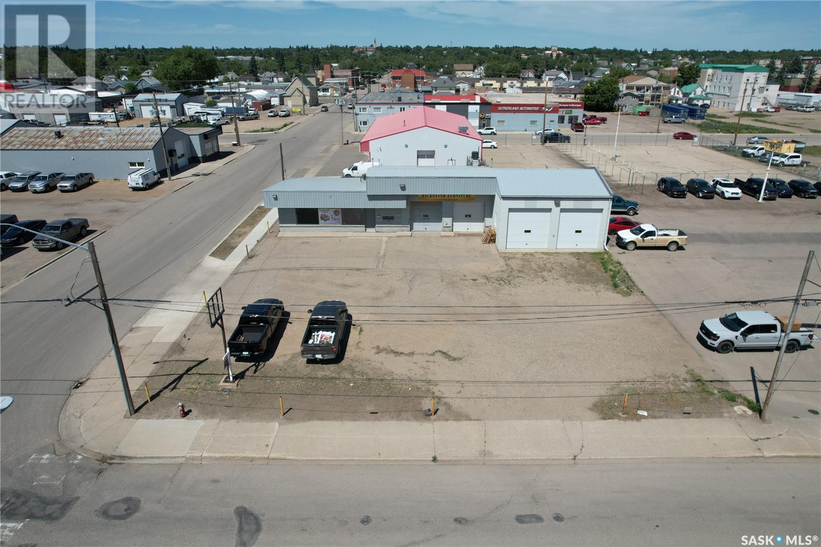 Photo 2 of 280 Manitoba Street W, Moose Jaw SK