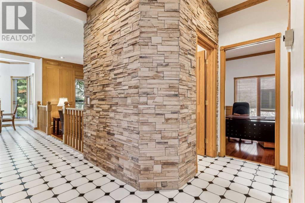 Single Family House for Sale in  Edgeview Road NW Edgemont Calgary 