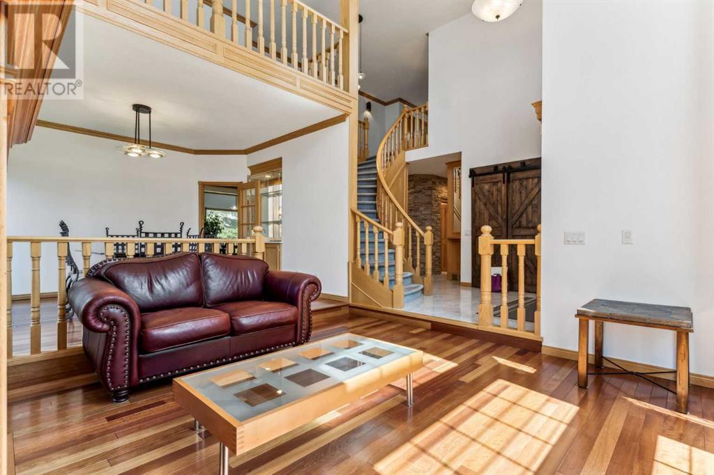 Single Family House for Sale in  Edgeview Road NW Edgemont Calgary 