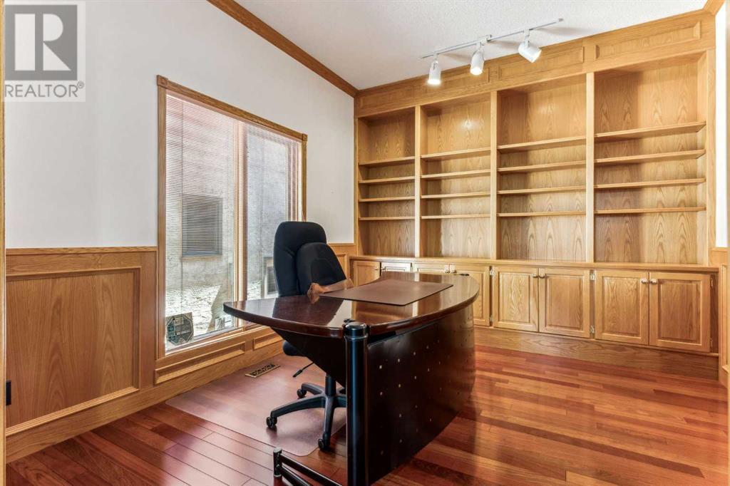 Single Family House for Sale in  Edgeview Road NW Edgemont Calgary 