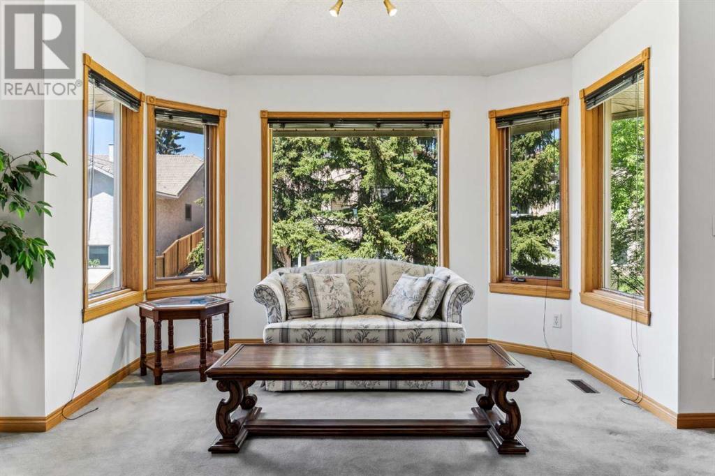 Single Family House for Sale in  Edgeview Road NW Edgemont Calgary 