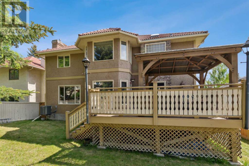 Single Family House for Sale in  Edgeview Road NW Edgemont Calgary 