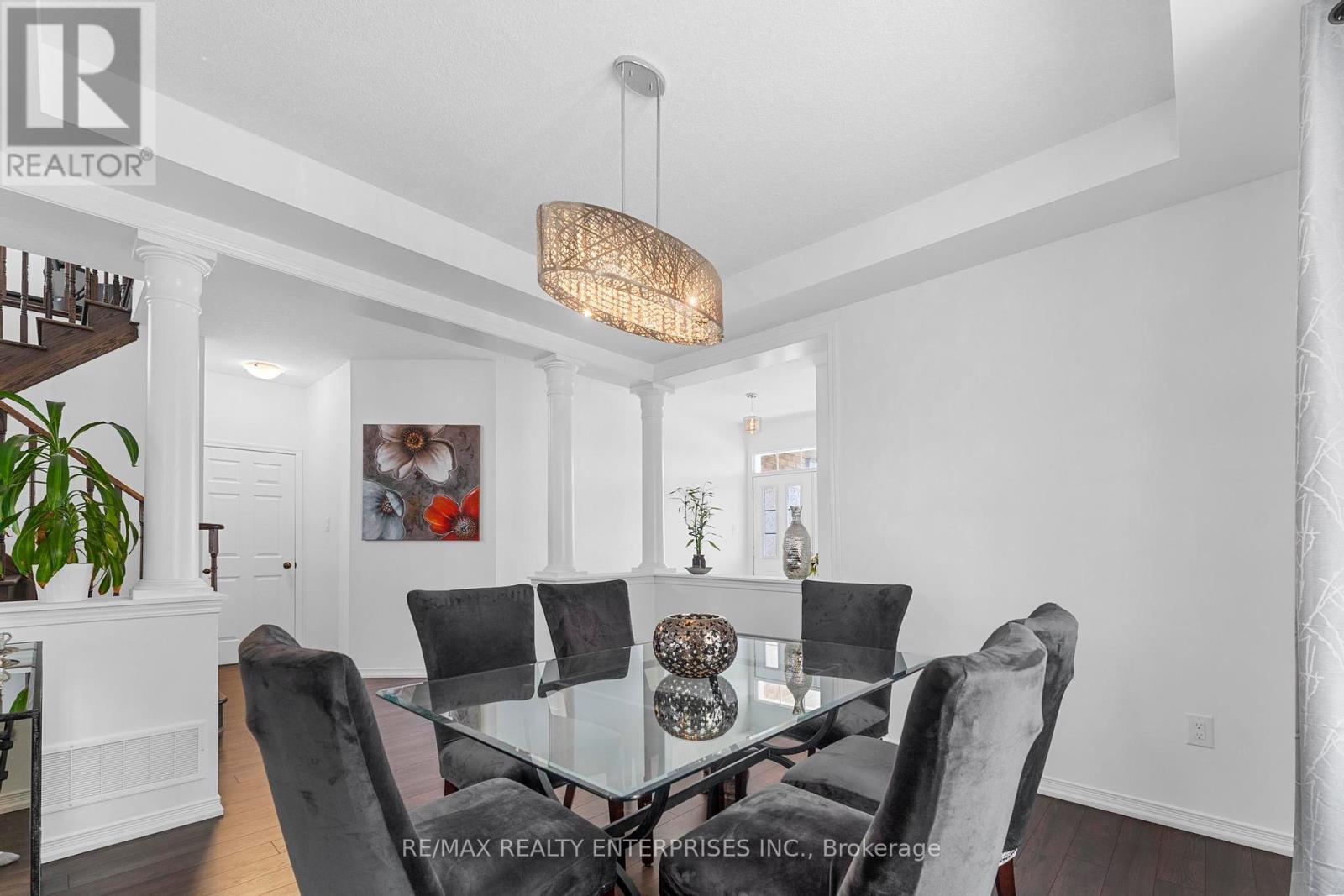 Photo 11 of 358 Windwood Drive, Hamilton ON