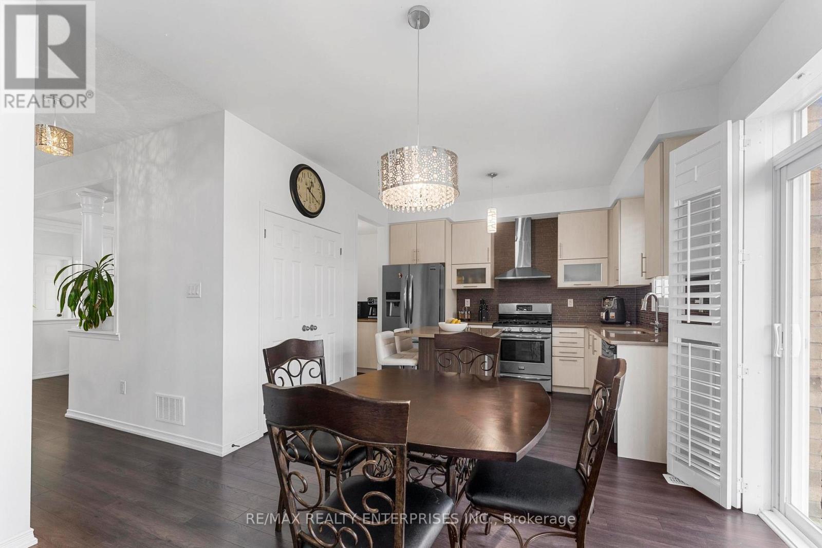 Photo 17 of 358 Windwood Drive, Hamilton ON