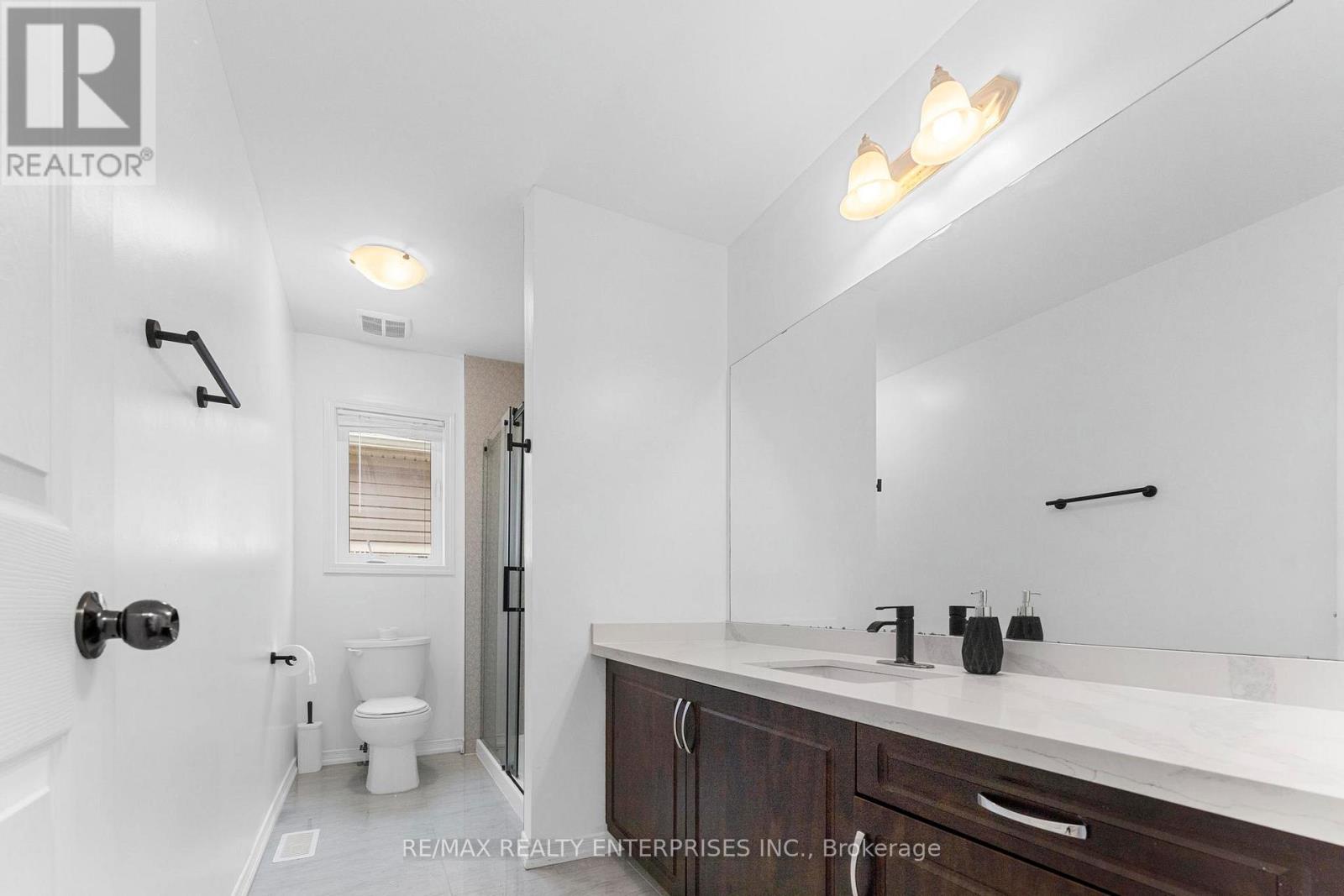 Photo 37 of 358 Windwood Drive, Hamilton ON