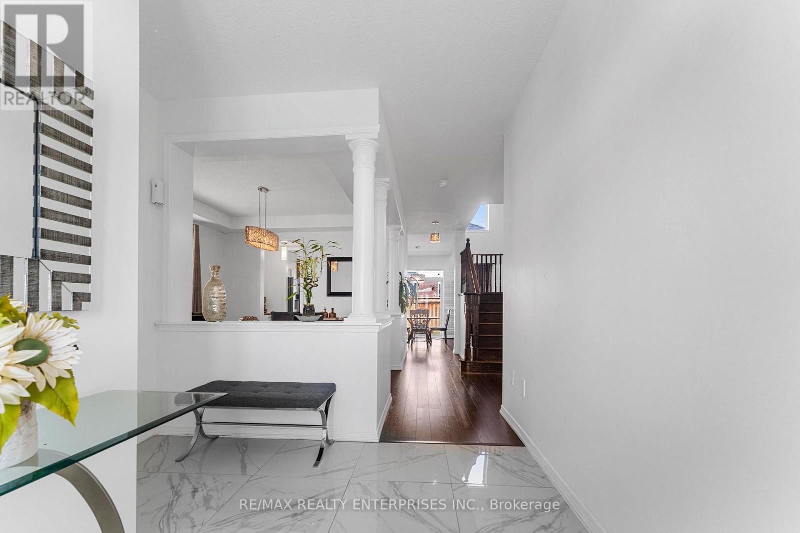 Photo 4 of 358 Windwood Drive, Hamilton ON