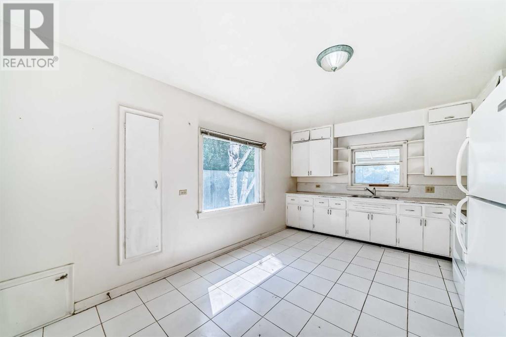 Single Family House Bungalow for Sale in  Centre Street NE Tuxedo Park Calgary 