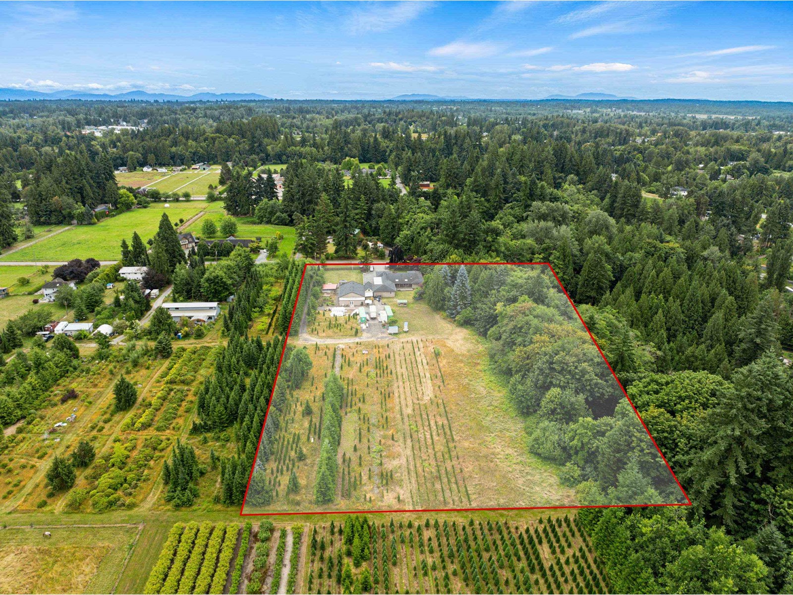 Photo 3 of 23363 48 Avenue, Langley BC