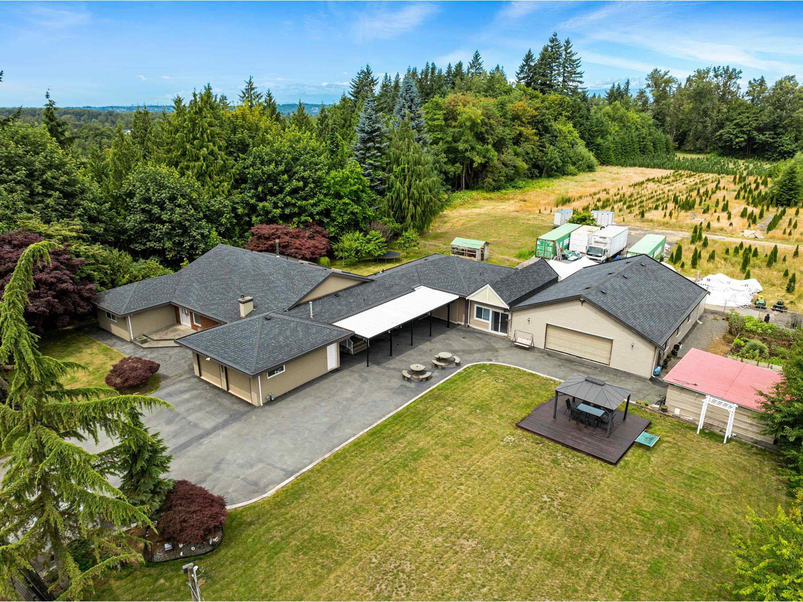 Photo 6 of 23363 48 Avenue, Langley BC