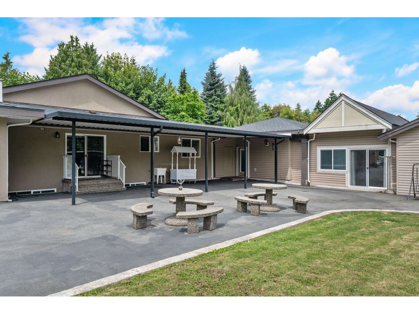 Photo 13 of 23363 48 Avenue, Langley BC