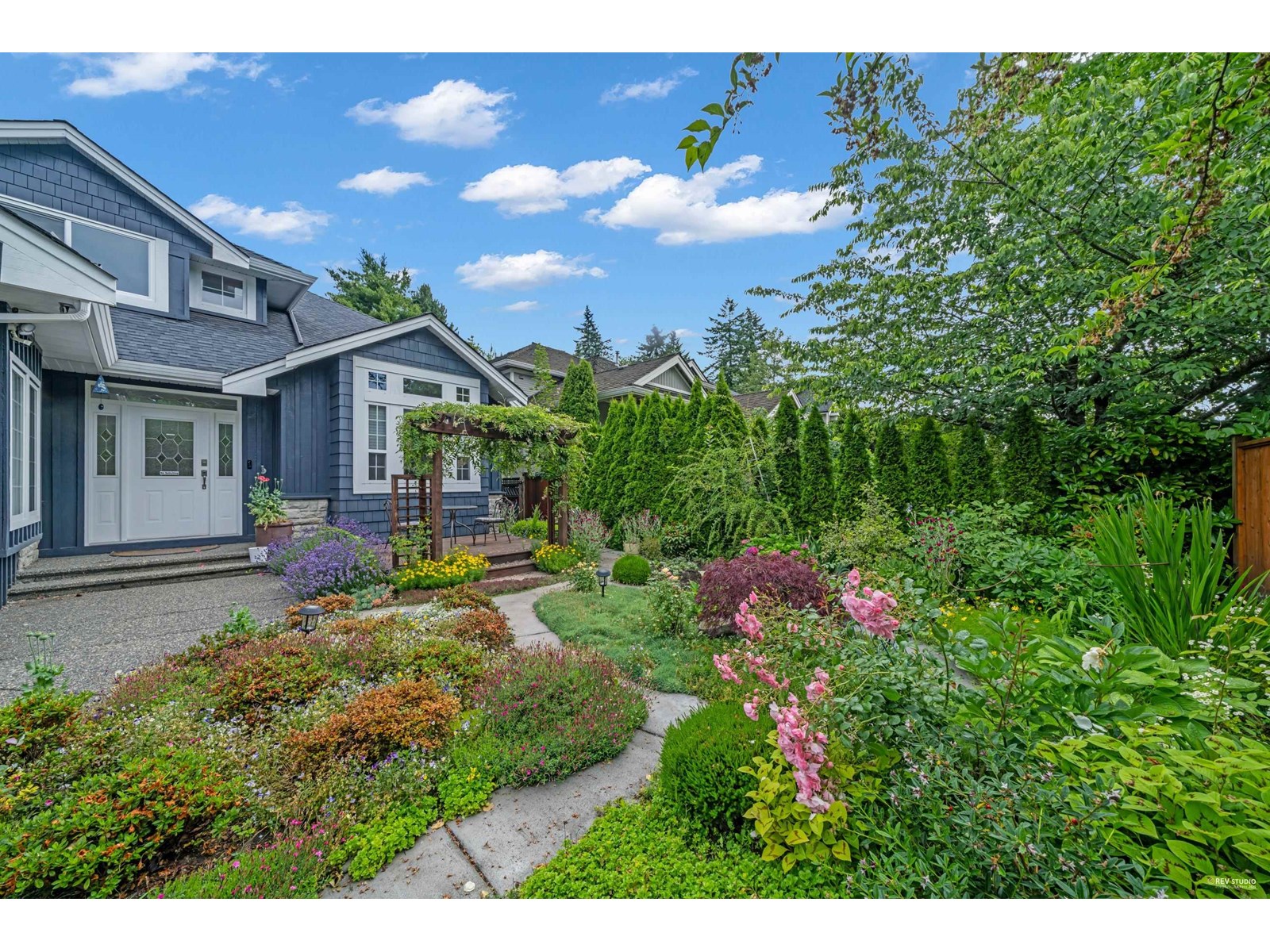 Photo 8 of 14741 30 Avenue, Surrey BC