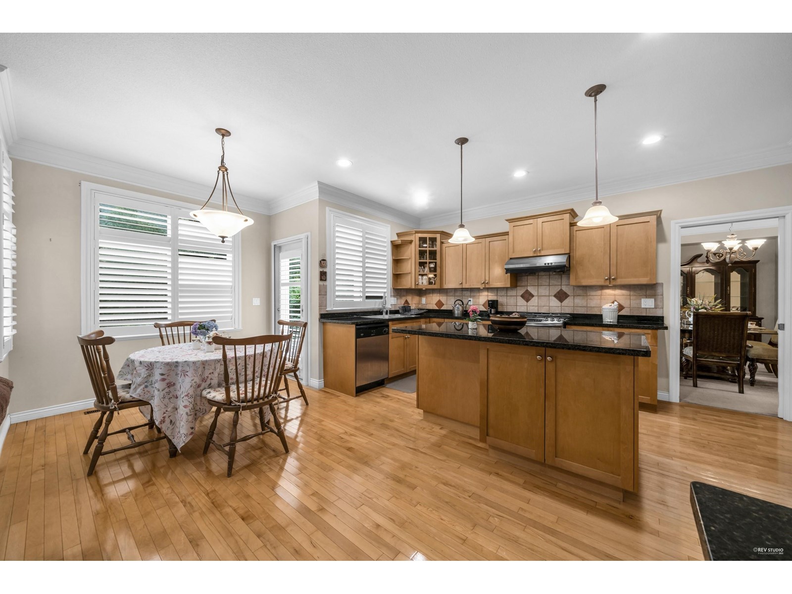 Photo 11 of 14741 30 Avenue, Surrey BC