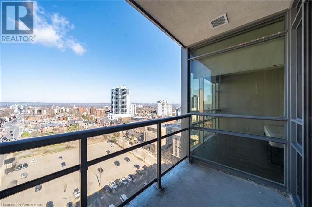 Photo 5 of 150 Main Street W Unit Ph 3, Hamilton ON
