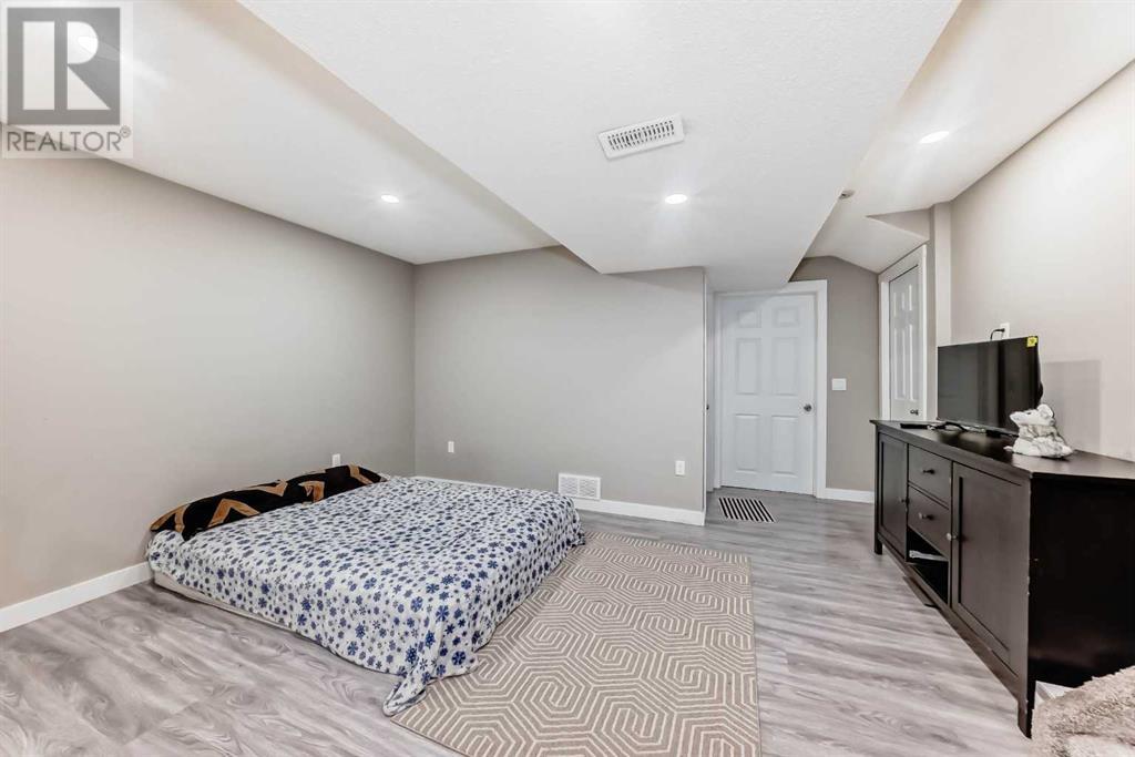 Single Family House for Sale in  Redstone Drive NE Redstone Calgary 