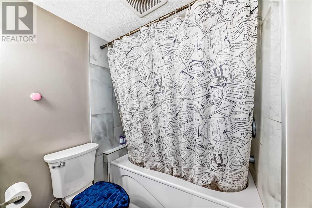Single Family House for Sale in  Redstone Drive NE Redstone Calgary 
