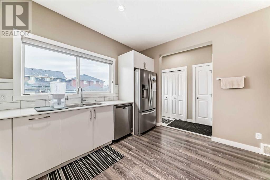 Single Family House for Sale in  Redstone Drive NE Redstone Calgary 
