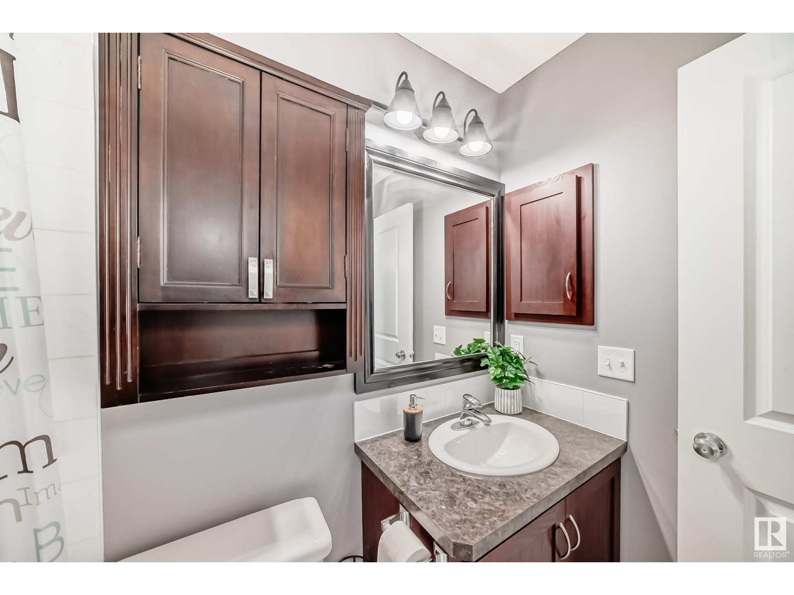 Photo 12 of 1636 65 St Sw, Edmonton AB