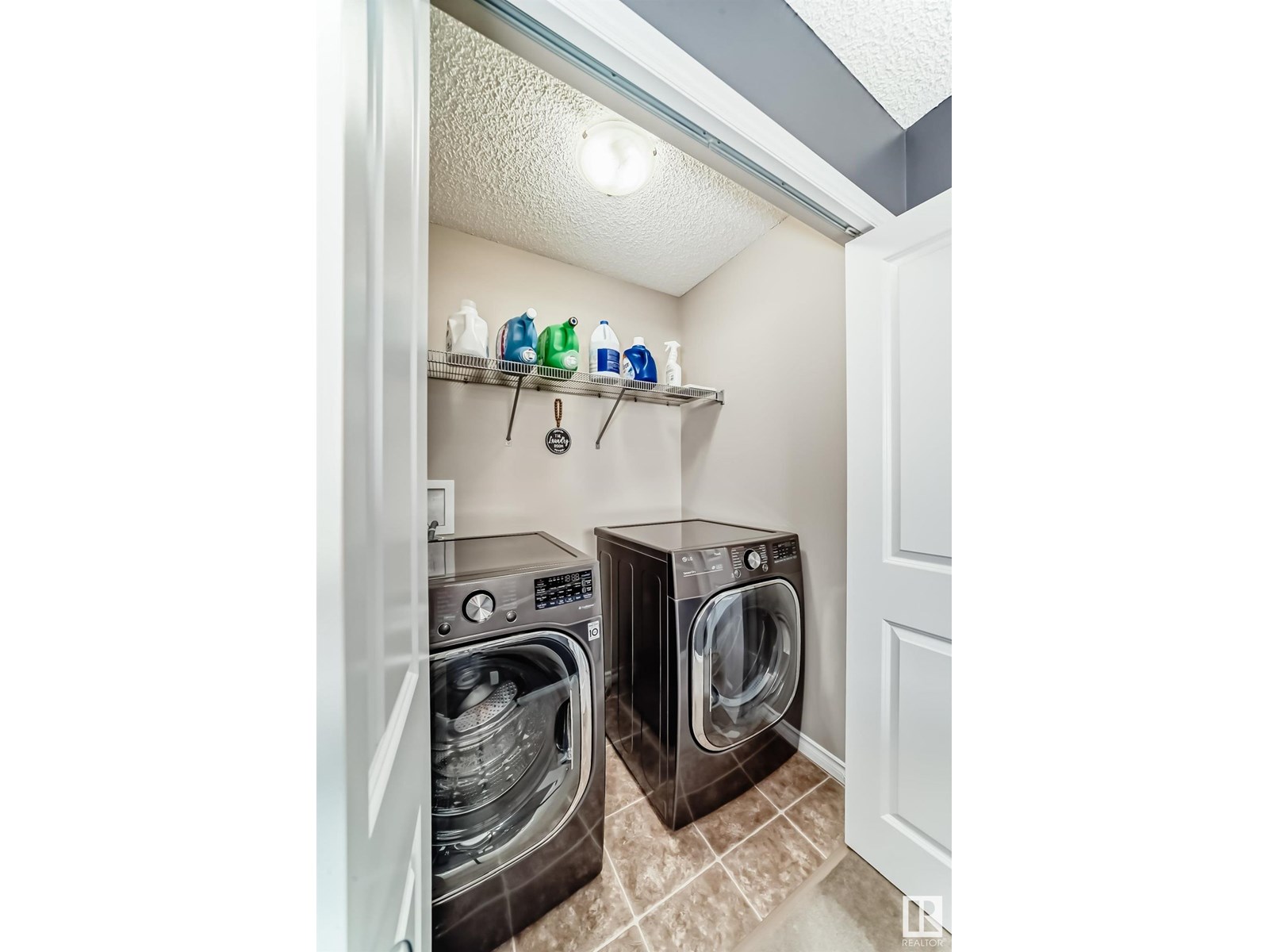 Photo 25 of 1636 65 St Sw, Edmonton AB