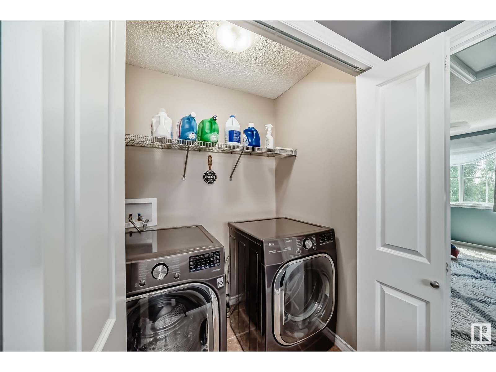 Photo 18 of 1636 65 St Sw, Edmonton AB
