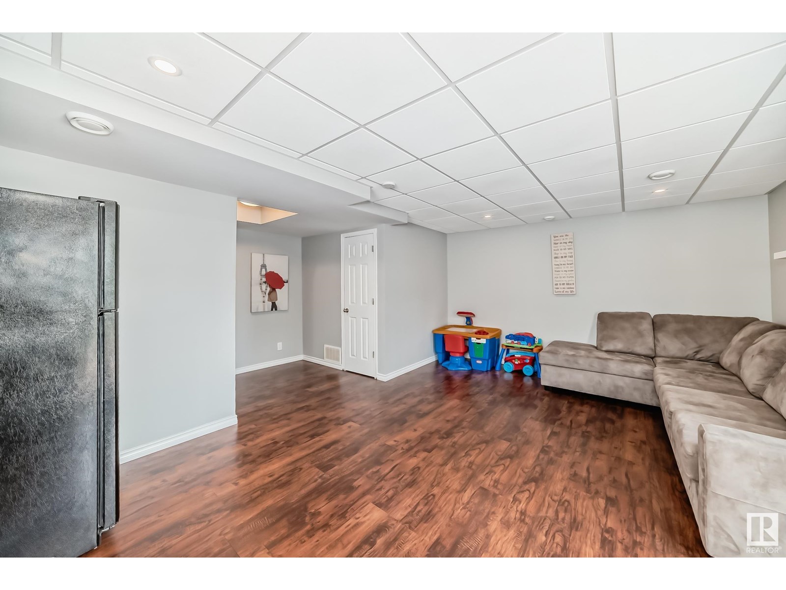 Photo 8 of 1636 65 St Sw, Edmonton AB