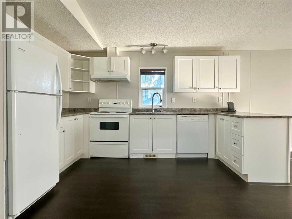 Single Family House Mobile Home for Sale in    Avenue SE Penbrooke Meadows Calgary 