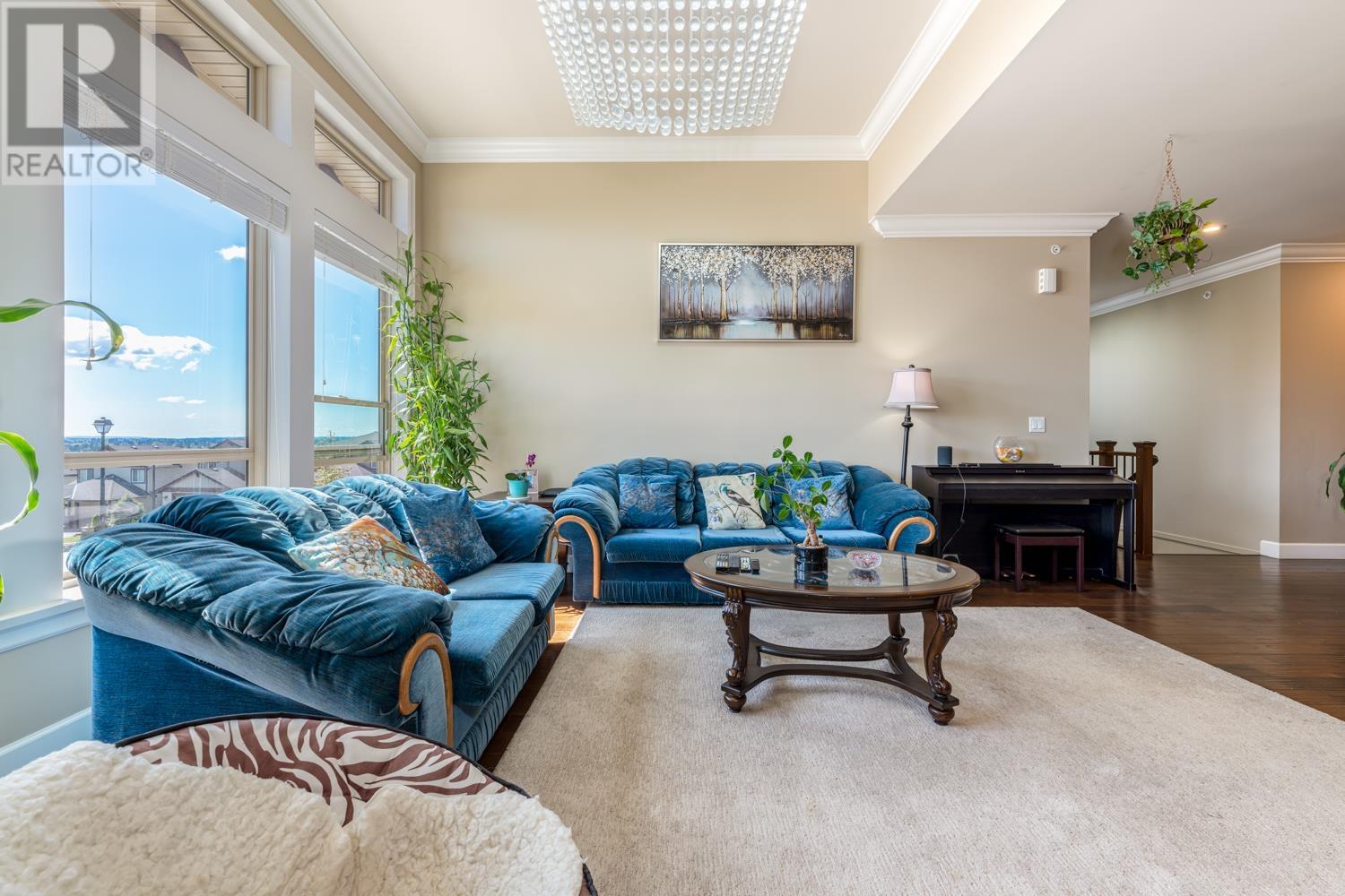 Photo 5 of 23611 Bryant Drive, Maple Ridge BC