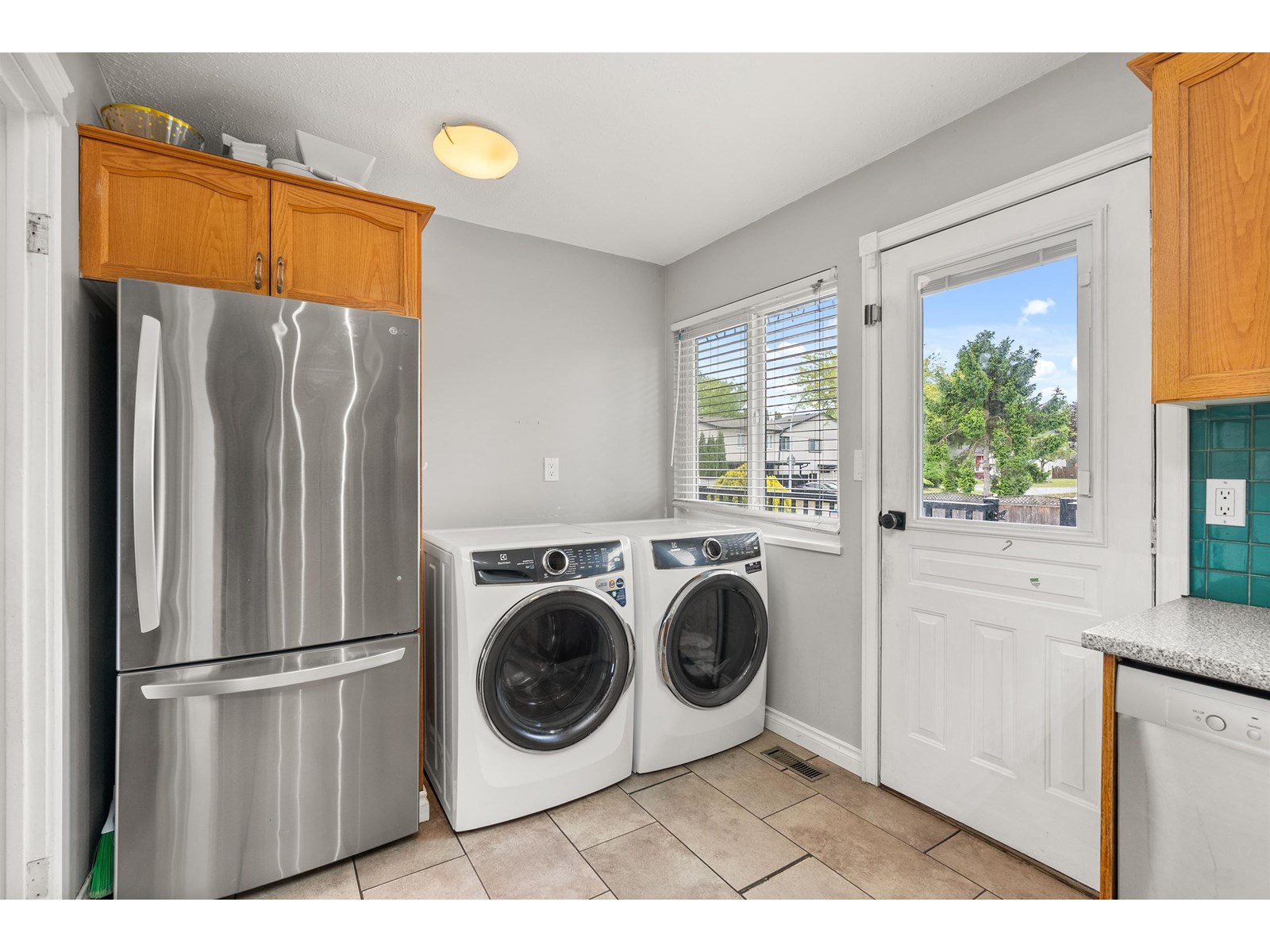 Photo 14 of 5840 184 Street, Surrey BC