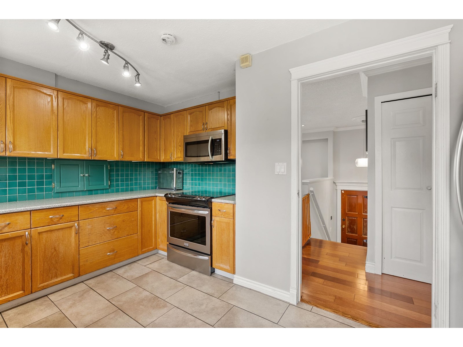 Photo 11 of 5840 184 Street, Surrey BC