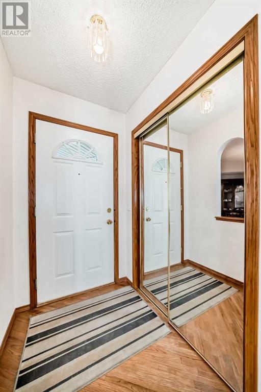 Single Family House for Sale in  Sierra Nevada Green SW Signal Hill Calgary 