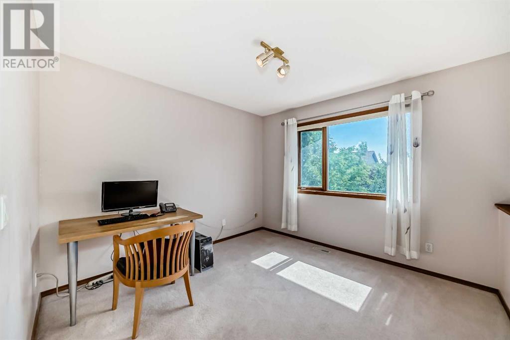 Single Family House for Sale in  Sierra Nevada Green SW Signal Hill Calgary 