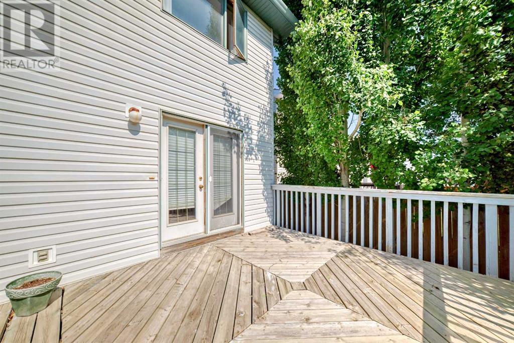 Single Family House for Sale in  Sierra Nevada Green SW Signal Hill Calgary 