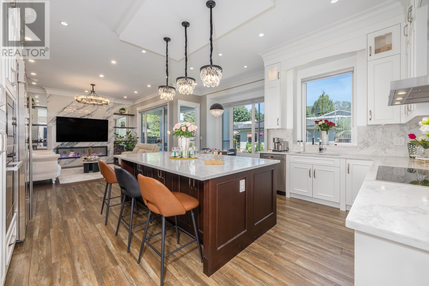 Photo 8 of 2130 Gerald Avenue, Burnaby BC