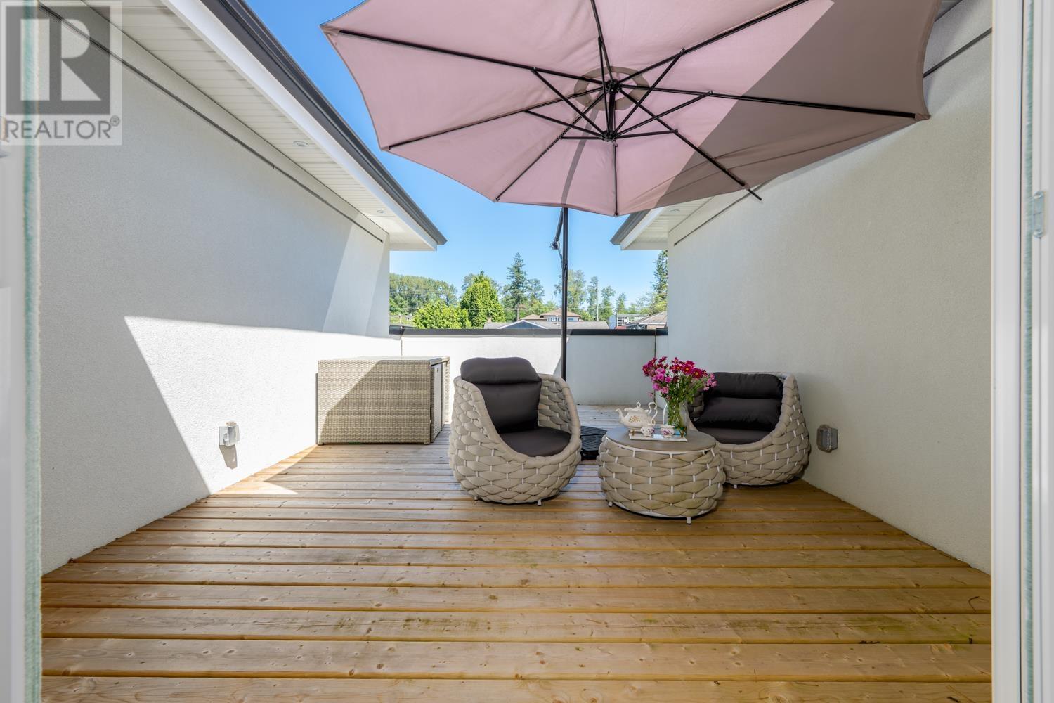 Photo 23 of 2130 Gerald Avenue, Burnaby BC
