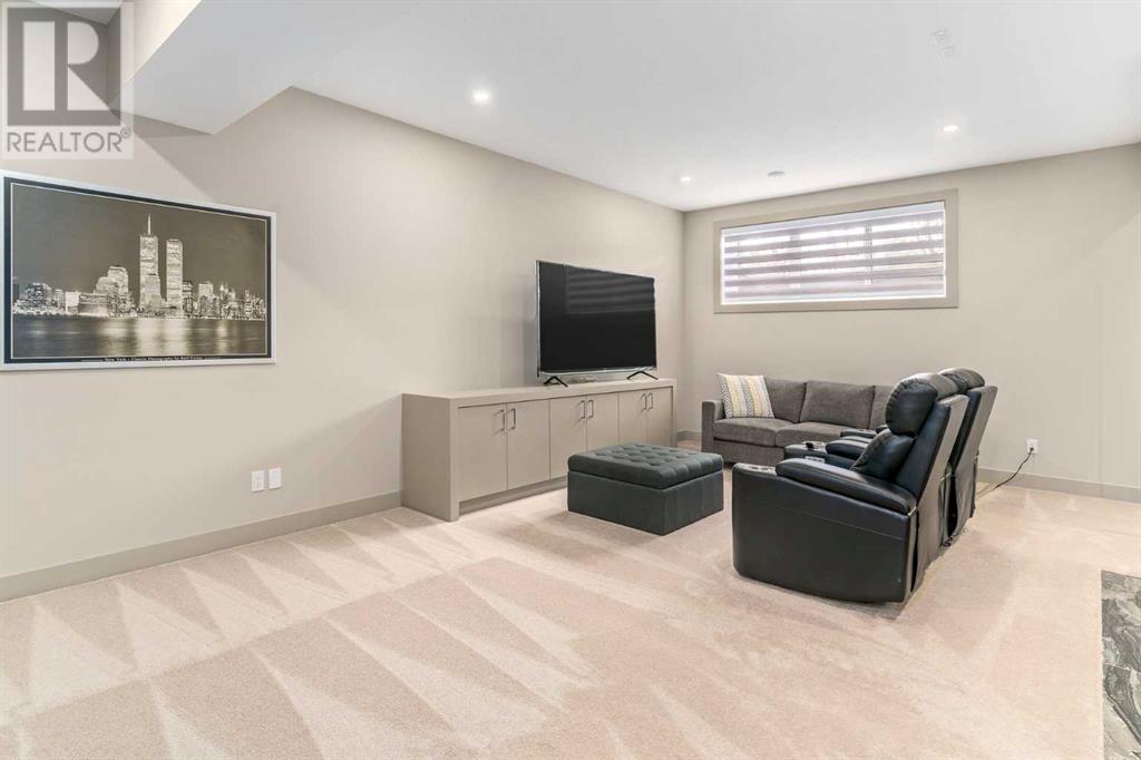 Single Family House for Sale in   Avenue SW Shaganappi Calgary 