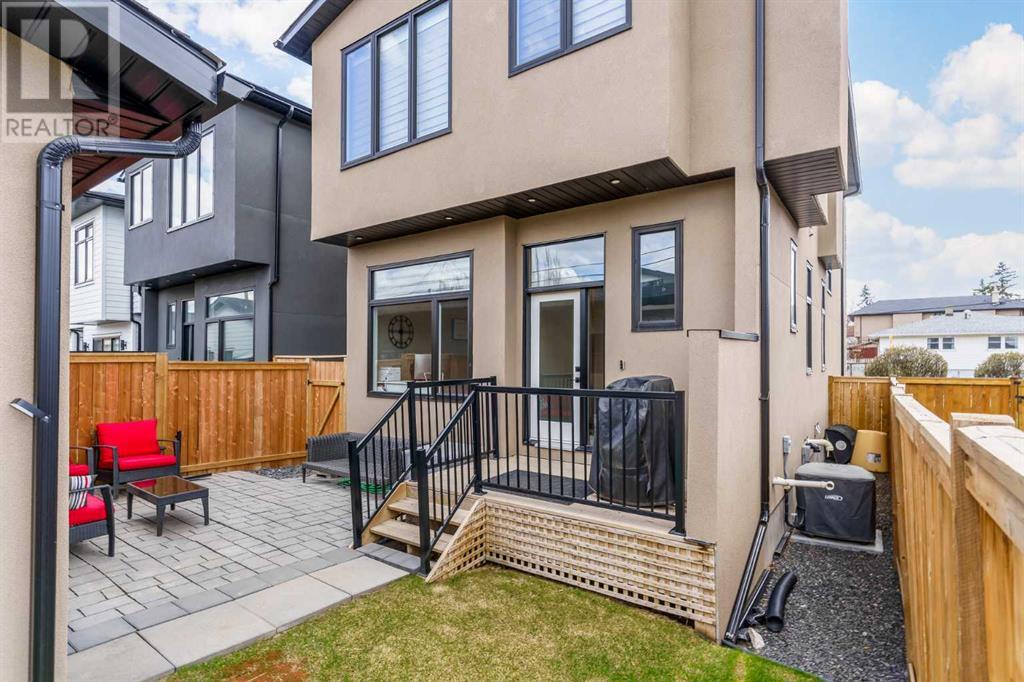Single Family House for Sale in   Avenue SW Shaganappi Calgary 