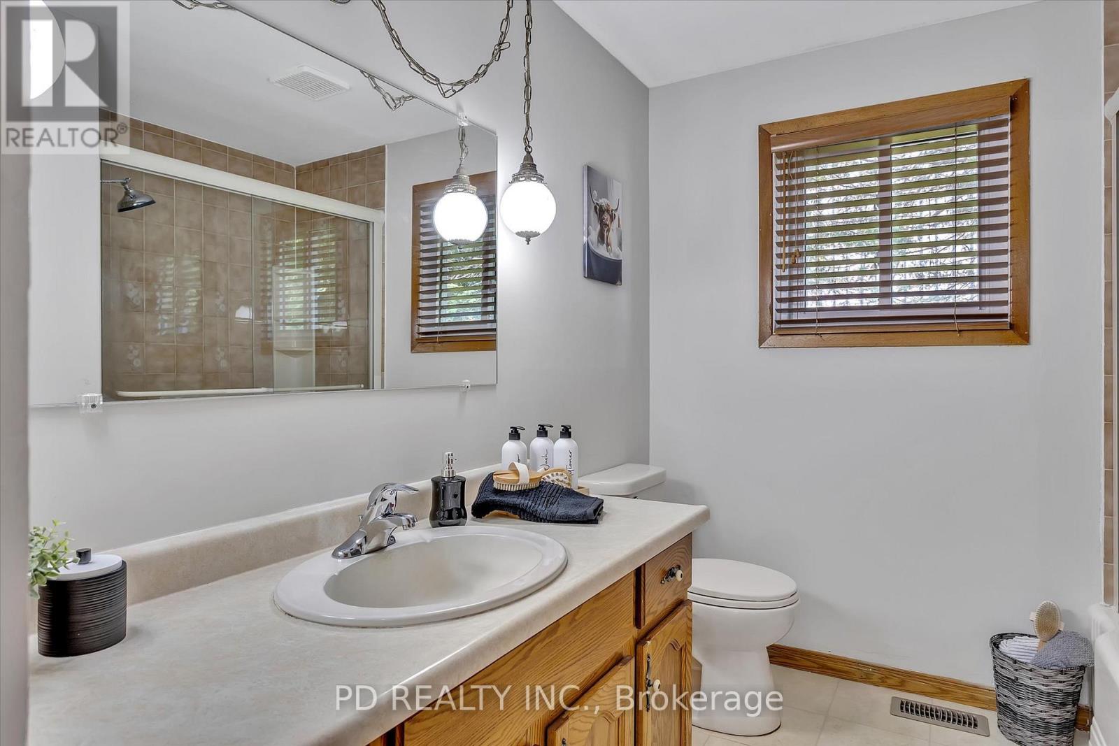 Photo 24 of 169 Kenedon Drive, Kawartha Lakes ON