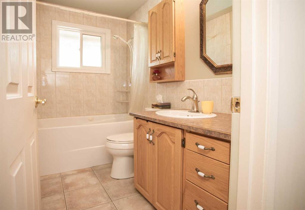 Single Family House Bungalow for Sale in  Aurora Place SE Acadia Calgary 
