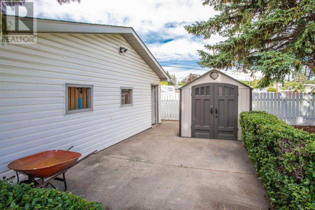 Single Family House Bungalow for Sale in  Aurora Place SE Acadia Calgary 