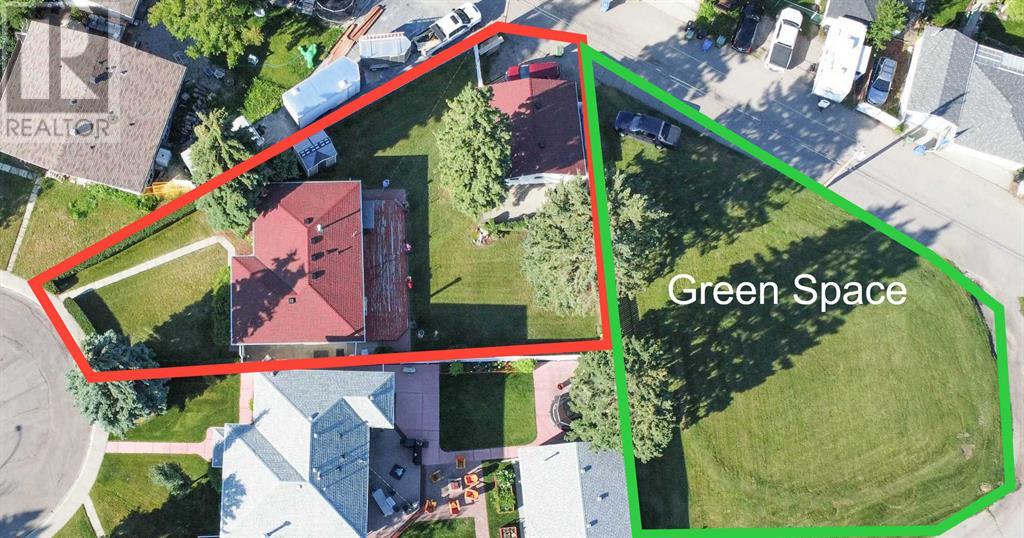 Single Family House Bungalow for Sale in  Aurora Place SE Acadia Calgary 